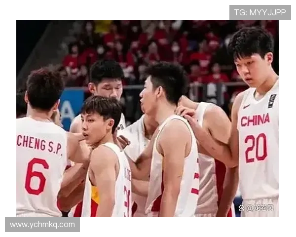 中国男足力克劲敌晋级亚洲杯八强展现团队精神与顽强拼搏精神