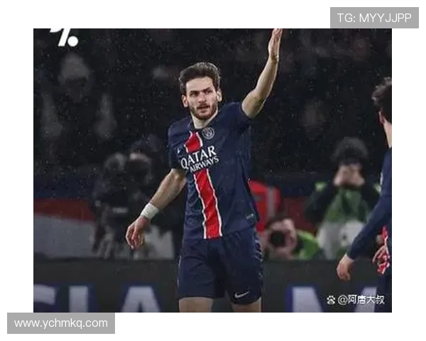 法甲联赛最新动态：巴黎圣日耳曼新援表现抢眼，摩纳哥冲击前四势头强劲