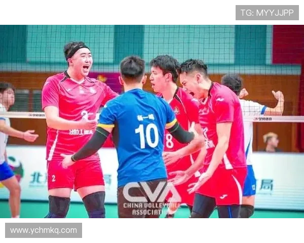 中国足球联赛迎来新赛季 多支球队强化阵容备战激烈争夺